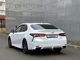 Toyota Camry 2022 годаүшін13 150 000 тг. в Астана – фото 5