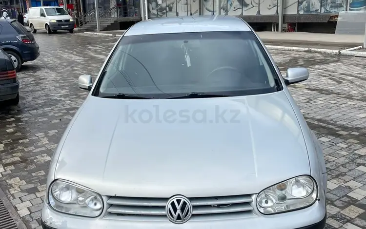 Volkswagen Golf 1998 годаүшін2 200 000 тг. в Актобе