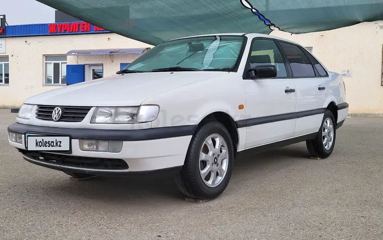Volkswagen Passat 1996 годаүшін2 000 000 тг. в Актау