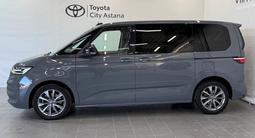 Volkswagen Multivan 2022 года за 37 800 000 тг. в Астана – фото 3