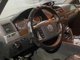 Volkswagen Touareg 2004 годаfor5 000 000 тг. в Костанай – фото 5