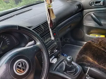 Volkswagen Passat 1996 года за 1 300 000 тг. в Астана – фото 6