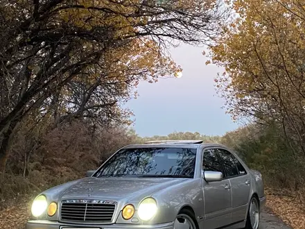 Mercedes-Benz E 320 1998 года за 3 990 000 тг. в Кызылорда