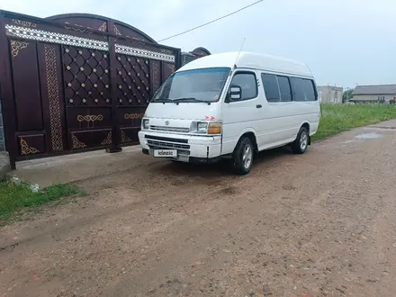 Toyota Hiace 1998 года за 2 000 000 тг. в Алматы – фото 2