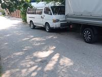 Toyota Hiace 1998 года за 2 500 000 тг. в Алматы