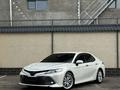 Toyota Camry 2019 года за 13 300 000 тг. в Шымкент