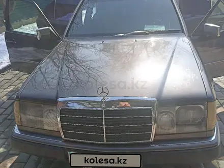 Mercedes-Benz E 230 1993 года за 1 500 000 тг. в Алматы – фото 8