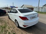 Hyundai Solaris 2015 года за 5 900 000 тг. в Уральск – фото 4