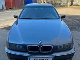 BMW 523 2000 года за 2 650 000 тг. в Актобе – фото 2