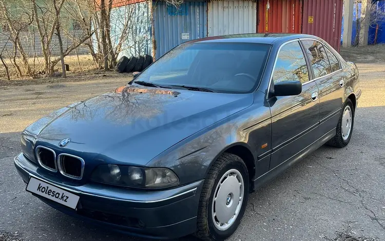 BMW 523 2000 года за 2 650 000 тг. в Актобе