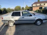 Volkswagen Vento 1994 года за 1 100 000 тг. в Кордай – фото 4