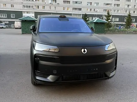 Denza N9 2025 года за 40 500 000 тг. в Астана – фото 6
