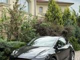Tesla Model Y 2023 годаүшін18 500 000 тг. в Алматы – фото 3