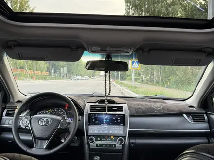 Toyota Camry 2014 года за 8 500 000 тг. в Алматы – фото 12