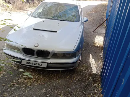 BMW 528 1998 года за 2 600 000 тг. в Караганда – фото 3