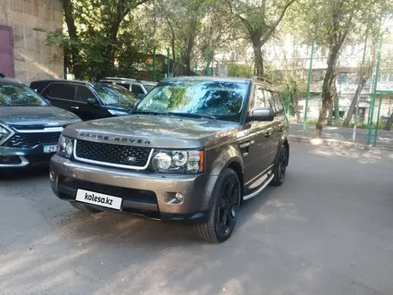 Land Rover Range Rover Sport 2010 года за 11 500 000 тг. в Алматы – фото 2