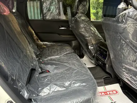 Toyota Land Cruiser 2021 года за 49 000 000 тг. в Атырау – фото 13