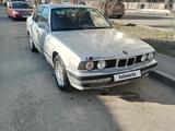 BMW 525 1991 года за 1 300 000 тг. в Астана – фото 2