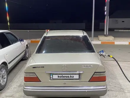 Mercedes-Benz E 230 1990 года за 1 000 000 тг. в Айтеке би – фото 7