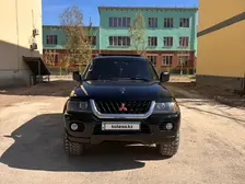 Mitsubishi Montero Sport, 2001
