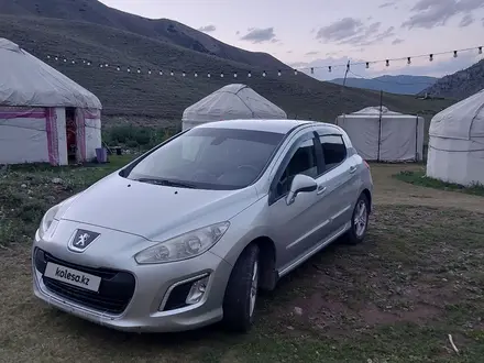 Peugeot 308 2012 года за 4 200 000 тг. в Астана – фото 2