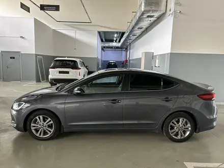 Hyundai Elantra 2018 года за 6 990 000 тг. в Атырау – фото 8