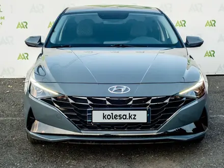 Hyundai Elantra 2021 года за 9 500 000 тг. в Семей – фото 2