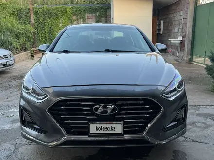 Hyundai Sonata 2019 года за 7 700 000 тг. в Шымкент – фото 2