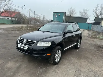 Volkswagen Touareg 2004 года за 4 700 000 тг. в Алматы