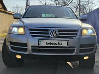 Volkswagen Touareg 2004 годаfor3 500 000 тг. в Тараз