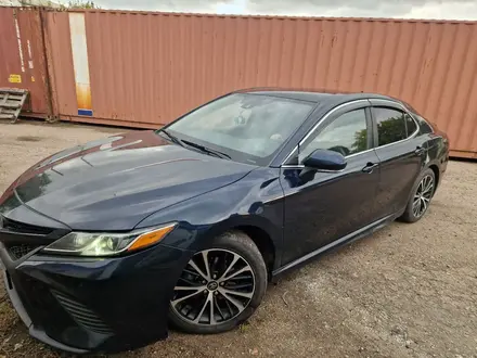 Toyota Camry 2020 года за 14 200 000 тг. в Астана