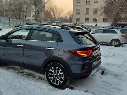 Kia Rio X-Line 2021 года за 9 900 000 тг. в Алматы – фото 4