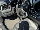Toyota Camry 2018 года за 14 000 000 тг. в Экибастуз