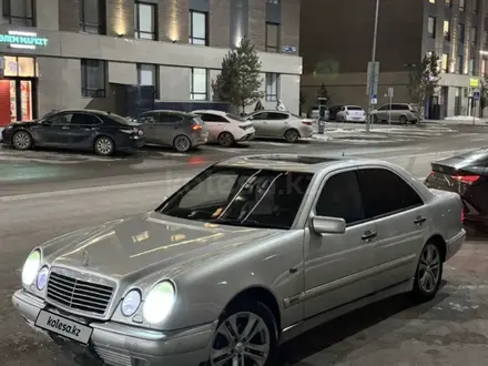 Mercedes-Benz E 320 1998 года за 3 300 000 тг. в Тараз