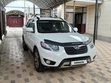 Hyundai Santa Fe 2011 годаүшін8 000 000 тг. в Жезказган
