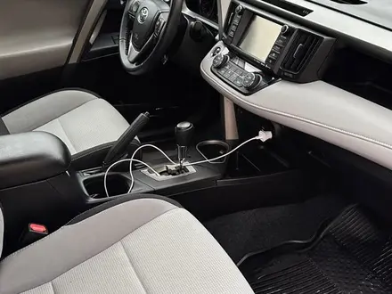 Toyota RAV4 2018 года за 13 200 000 тг. в Астана – фото 6