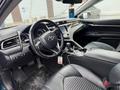 Toyota Camry 2020 года за 7 500 000 тг. в Атырау – фото 3