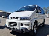 Mitsubishi Delica 2000 годаүшін9 000 000 тг. в Семей