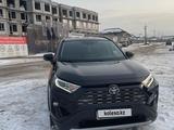 Toyota RAV4 2022 годаfor19 700 000 тг. в Алматы – фото 2