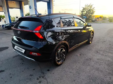 Hyundai Bayon 2023 года за 6 750 000 тг. в Караганда – фото 28