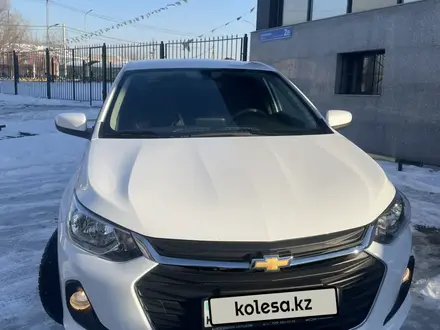 Chevrolet Onix 2023 года за 7 300 000 тг. в Шымкент – фото 3