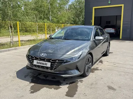 Hyundai Elantra 2023 года за 7 850 000 тг. в Караганда
