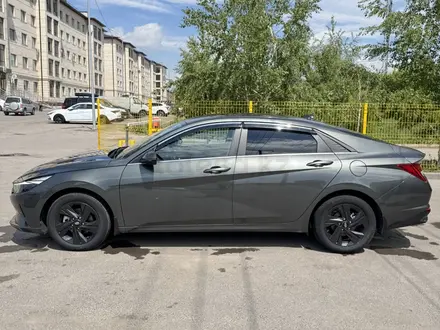 Hyundai Elantra 2023 года за 7 850 000 тг. в Караганда – фото 3