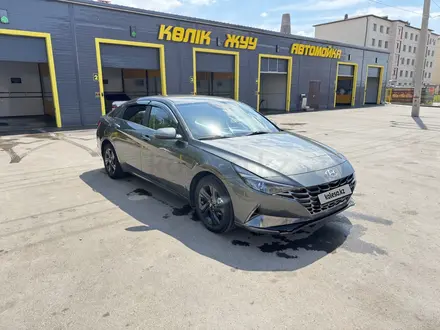Hyundai Elantra 2023 года за 7 850 000 тг. в Караганда – фото 8