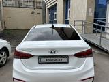 Hyundai Accent 2018 года за 6 200 000 тг. в Астана – фото 4