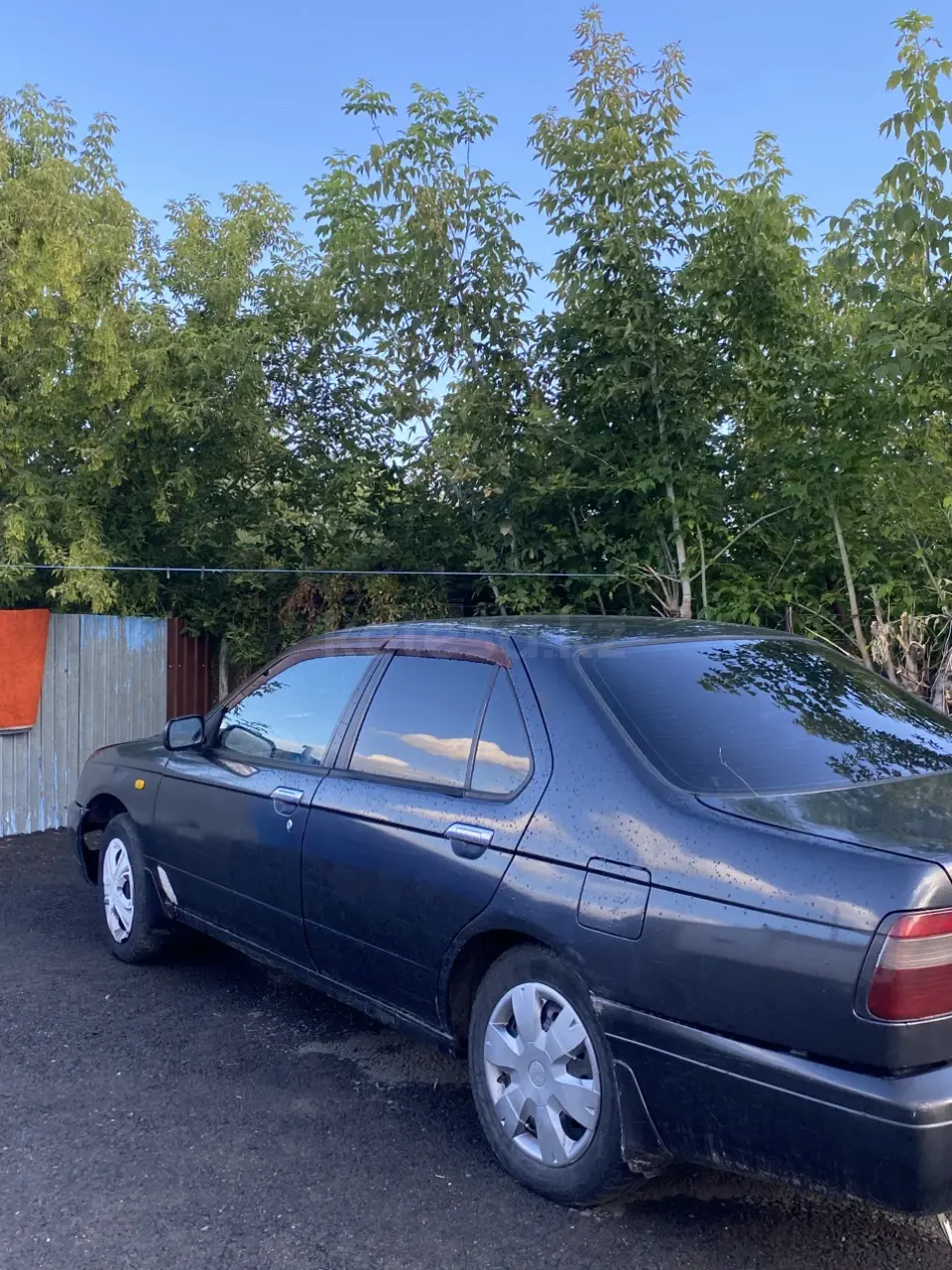 Nissan Bluebird, 1997