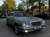 Mercedes-Benz E 230 1996 годаүшін2 800 000 тг. в Караганда – фото 2