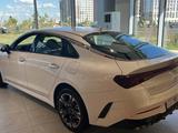 Kia K5 Prestige 2025 года за 15 490 000 тг. в Астана – фото 4