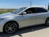 Toyota Camry 2016 года за 6 300 000 тг. в Актау – фото 2