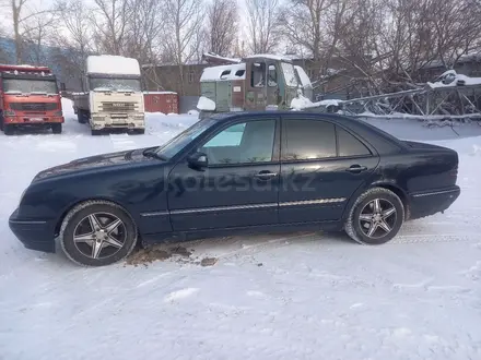 Mercedes-Benz E 320 2000 года за 3 500 000 тг. в Астана – фото 8